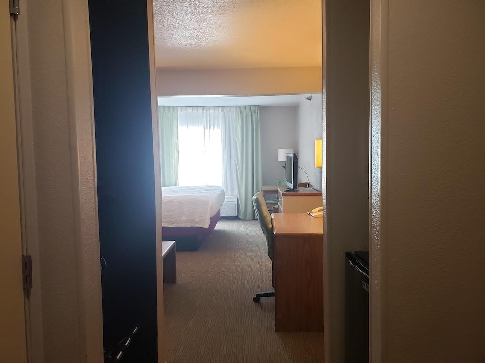 Country Inn & Suites By Radisson, Fairview Heights, Il Bagian luar foto