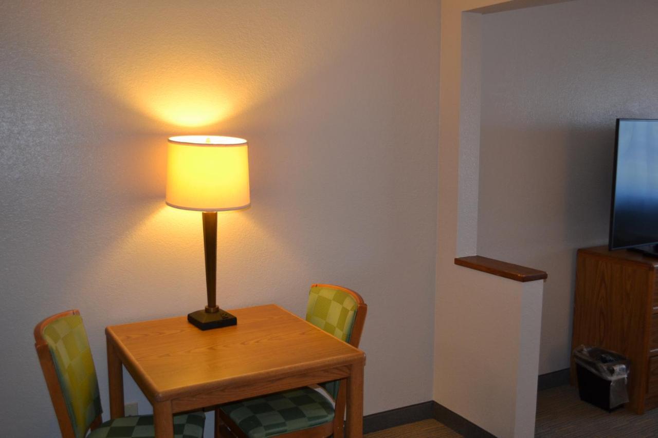Country Inn & Suites By Radisson, Fairview Heights, Il Bagian luar foto