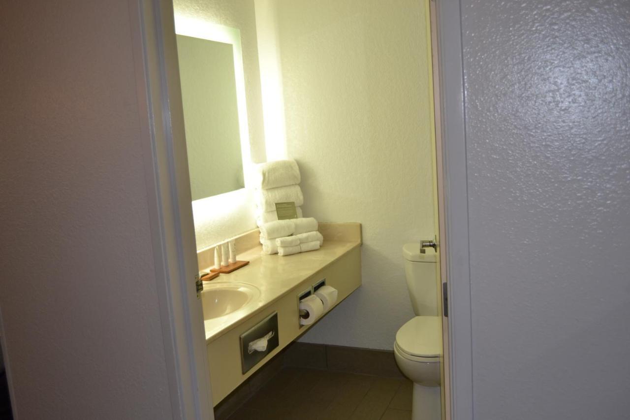 Country Inn & Suites By Radisson, Fairview Heights, Il Bagian luar foto