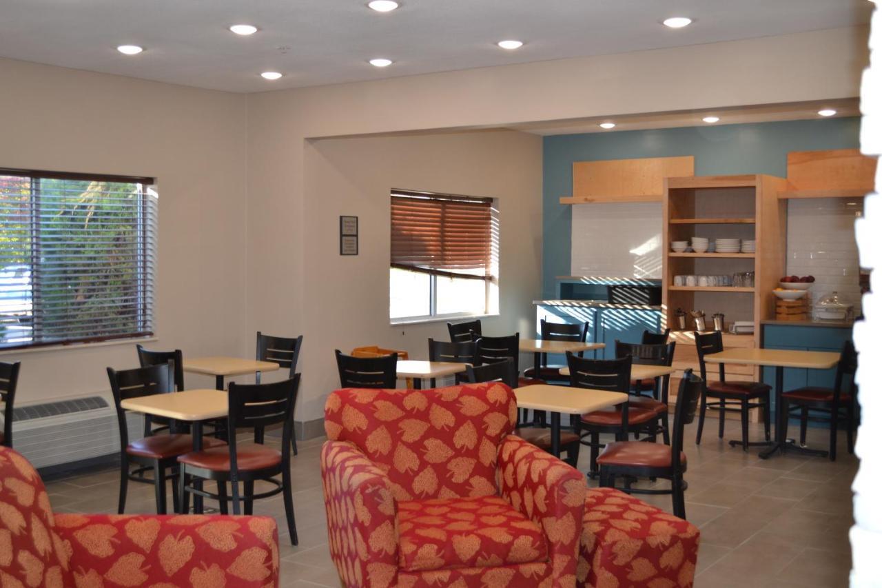 Country Inn & Suites By Radisson, Fairview Heights, Il Bagian luar foto